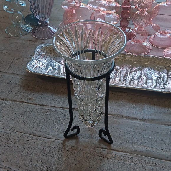 GODINGER Vtg Crystal Conical Vase in Metal Base - Picture 2 of 6